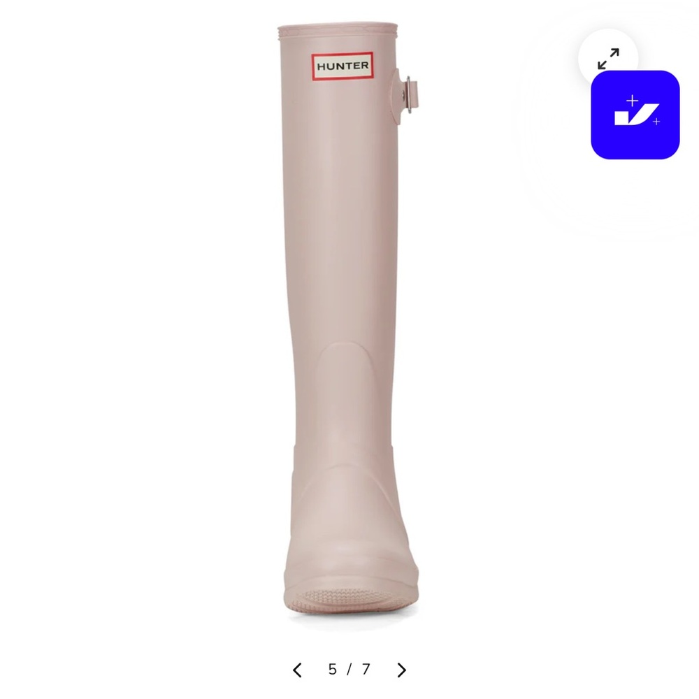 Hunter Women's cream Rain Boots wore once